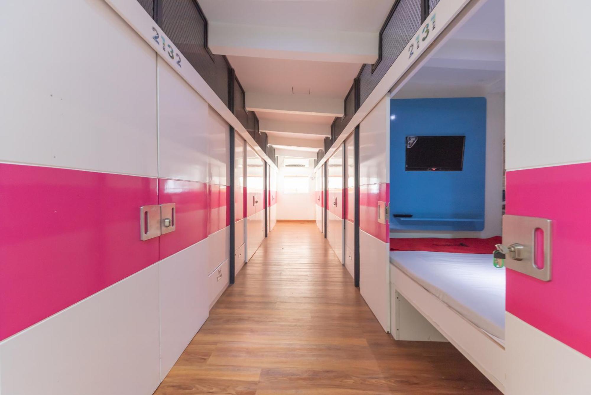 Reddoorz Hostel At Kiara Cozy Kircon 万隆 外观 照片