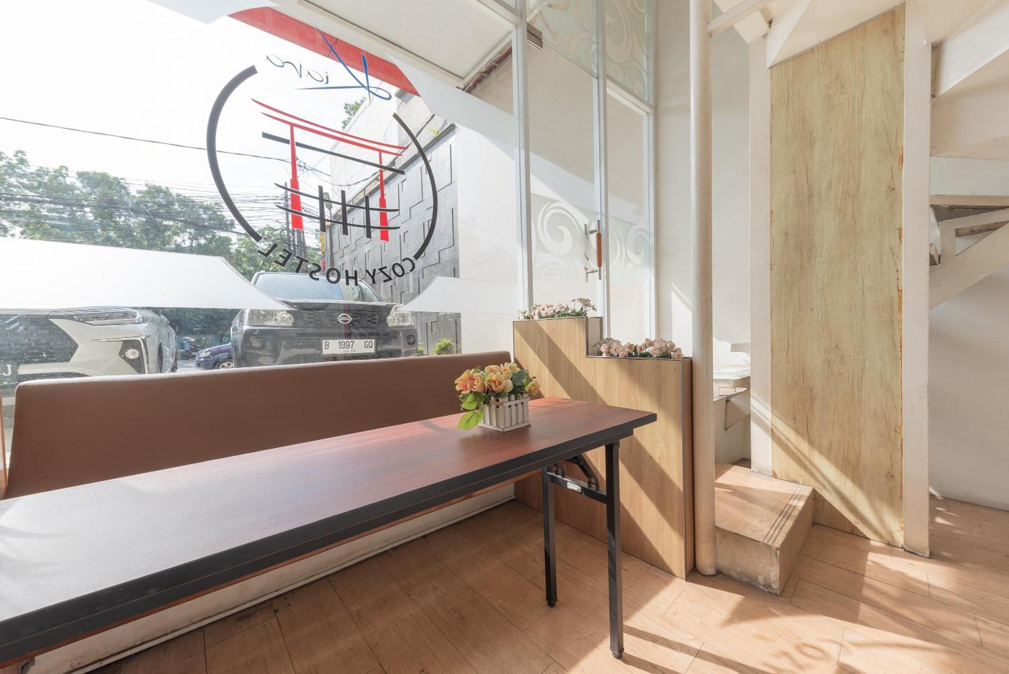 Reddoorz Hostel At Kiara Cozy Kircon 万隆 外观 照片