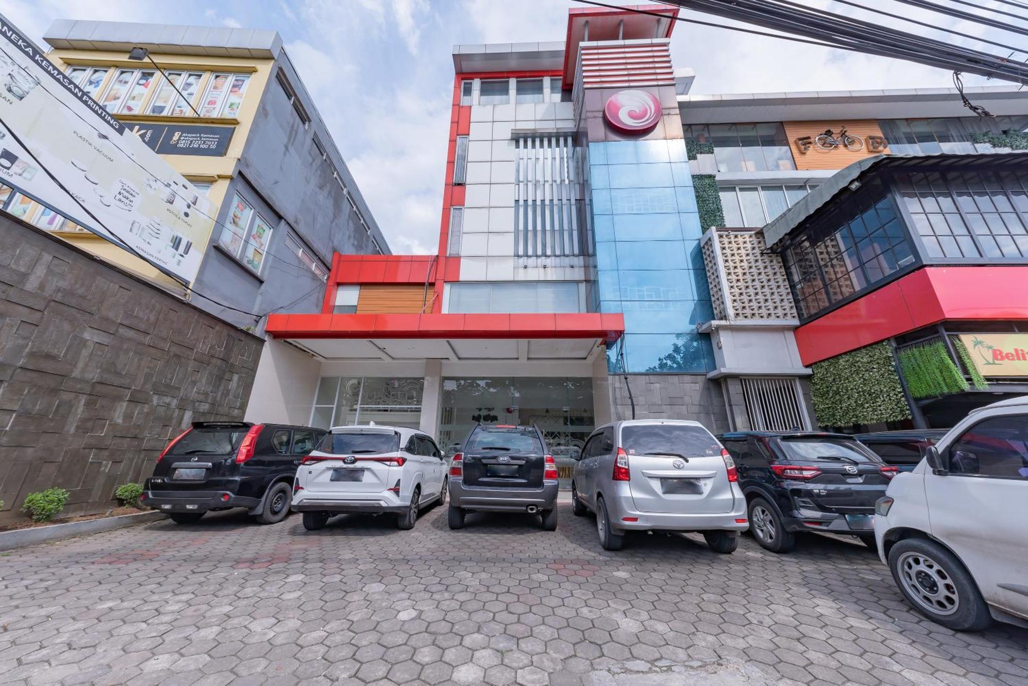 Reddoorz Hostel At Kiara Cozy Kircon 万隆 外观 照片